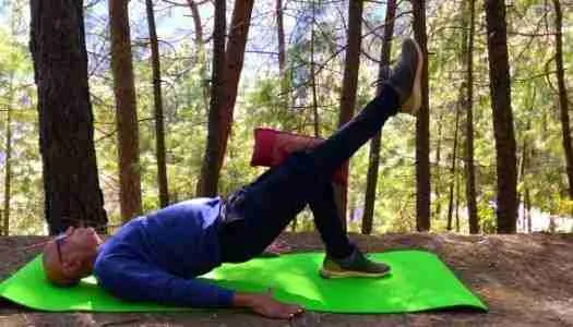 Glute Bridge With Adduction and Knee Extension Exercise
