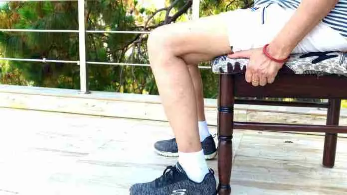 Hamstring Clenches For Knees Strengthening